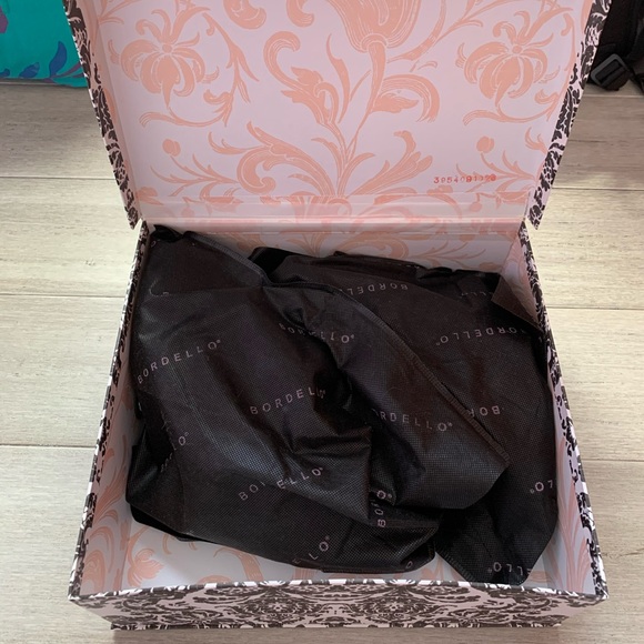 Open toe heels - Picture 3 of 10